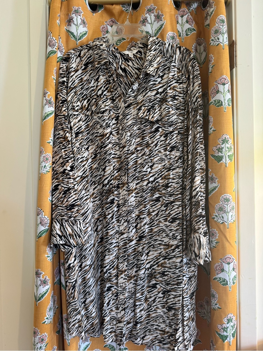Terra & Sky Black, White & Brown Animal Print Blouse